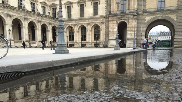 La inundación en el Louvre - Sputnik Mundo