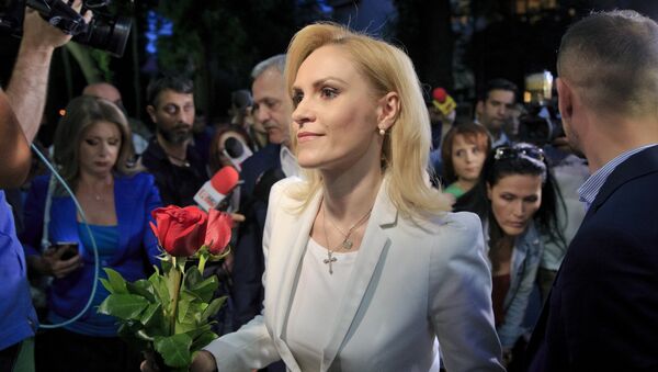 Gabriele Firea, candidata del Partido Socialdemócrata de Rumanía, después de haber ganado las elecciones a la alcaldía de Bucarest - Sputnik Mundo