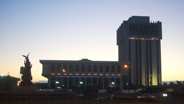 Palacio de la Justicia, Torre de Tribunales junto al monumento a la Paz, ciudad de Guatemala - Sputnik Mundo