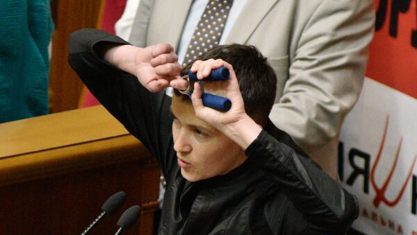 Nadezhda Sávchenko en la reunión del parlamento de Ucrania - Sputnik Mundo