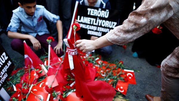 Lugar del atentado en el centro de Estambul - Sputnik Mundo