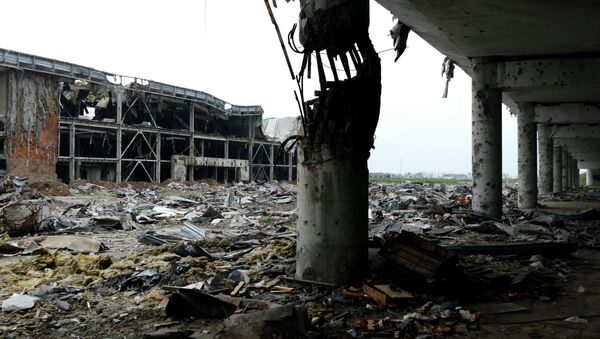 Edificios destruidos por bombardeos, Donetsk - Sputnik Mundo