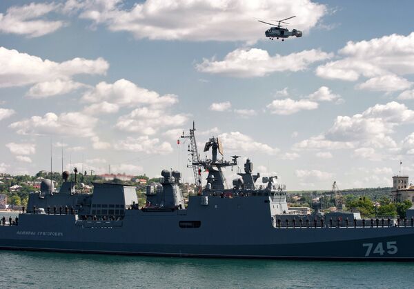 La novedosa fragata rusa Almirante Grigoróvich llega a Sebastópol - Sputnik Mundo
