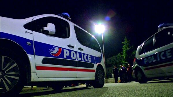 Lugar del asesinato de un policía cerca de París - Sputnik Mundo