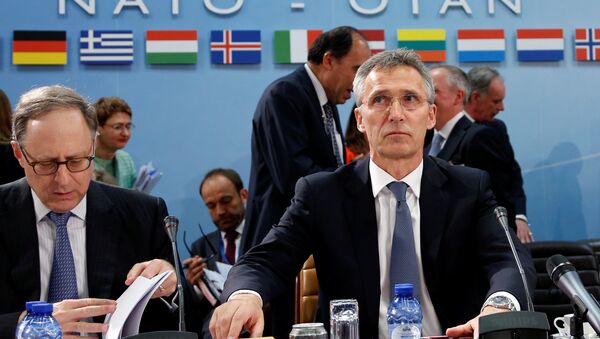 Jens Stoltenberg, secretario general de la OTAN, durante la reunion de los ministros de defensa - Sputnik Mundo