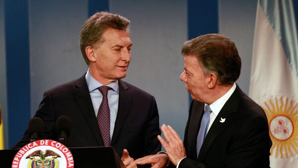 Mauricio Macri, presidente de Argentina, y Juan Manuel Santos, presidente de Colombia - Sputnik Mundo