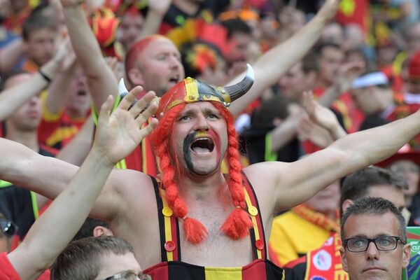 Así vibran de emoción los hinchas en la Eurocopa - Sputnik Mundo