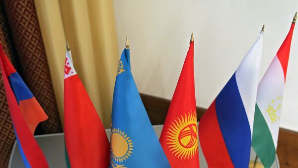 Banderas de los países miembros de la OCS (archivo) - Sputnik Mundo