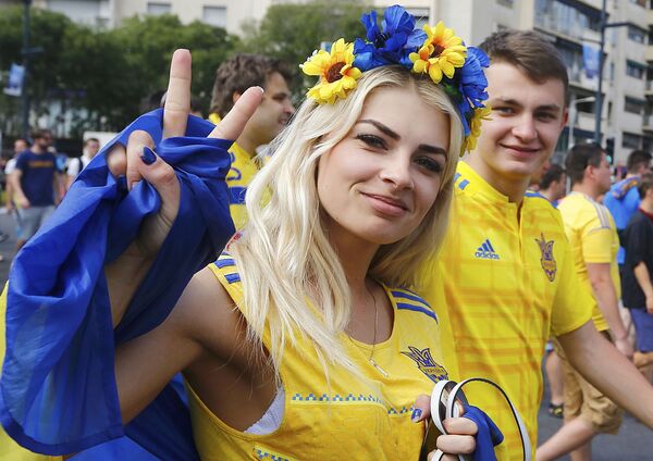 Las hinchas más atractivas de la Eurocopa 2016 - Sputnik Mundo