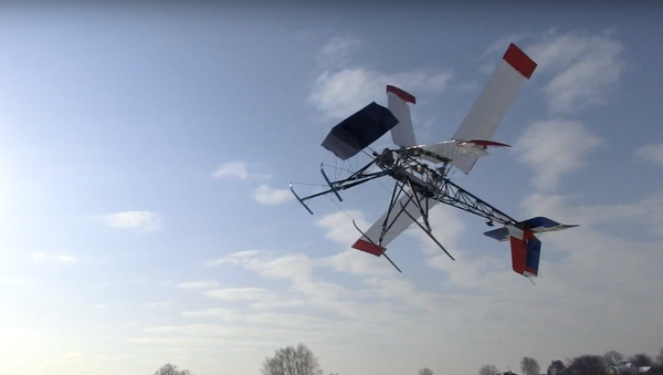El prototipo del ornitóptero ruso Rarok durante las pruebas - Sputnik Mundo