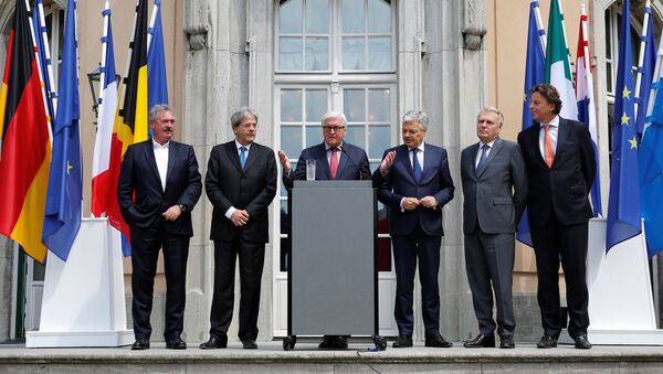 Ministros de Exteriores de los países fundadores de la UE durante una rueda de prensa en Berlín - Sputnik Mundo