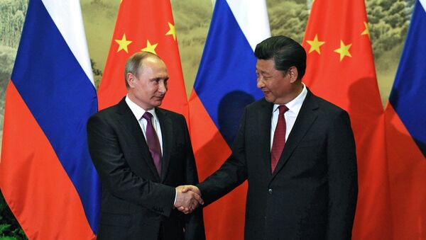Presidente de Rusia, Vladímir Putin y presidente de China, Xi Jinping (archivo) - Sputnik Mundo