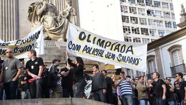 Protesta de policías civiles en Río de Janeiro, Brasil - Sputnik Mundo