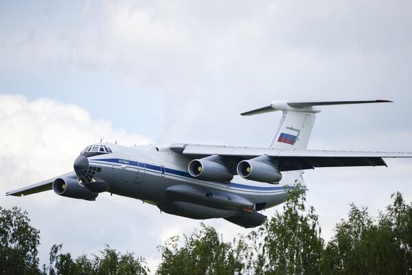 Avión Il-76 (archivo) - Sputnik Mundo