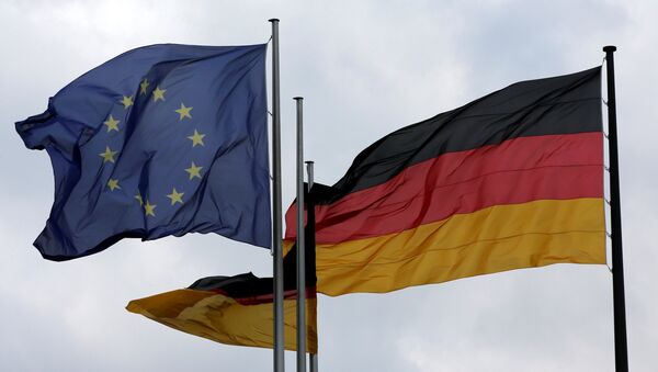 Banderas de la Unión Europea y Alemania - Sputnik Mundo