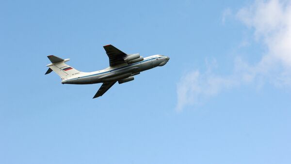 Un avión Il-76 (archivo) - Sputnik Mundo