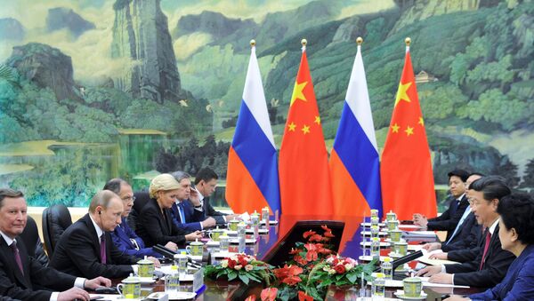 Encuentro entre presidente ruso, Vladímir Putin y presidente chino Xi Jiping en Pekín (archivo) - Sputnik Mundo