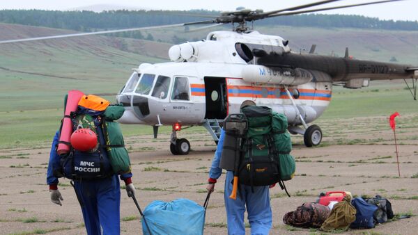 Equipos de socorro se dirigen al lugar del accidente del Il-76 ruso - Sputnik Mundo