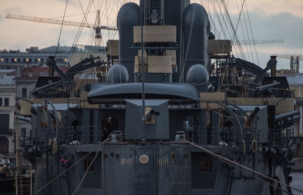 Símbolo de la revolución: el regreso del crucero Aurora a San Petersburgo - Sputnik Mundo