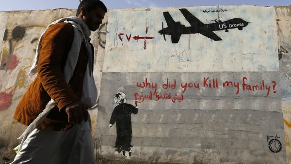 Un grafiti en Yemen (archivo) - Sputnik Mundo