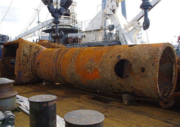 Locomotora remolcada desde el fondo del mar de Barents - Sputnik Mundo