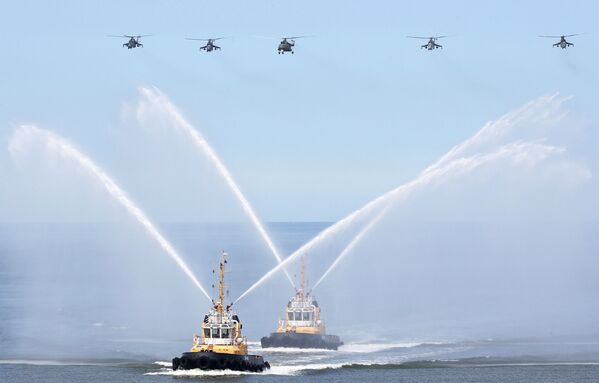 Ensayo general del desfile con motivo del Día de la Armada de Rusia - Sputnik Mundo