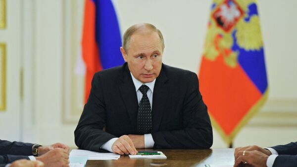 Presidente ruso, Vladímir Putin, en la reunión con el Consejo de Seguridad nacional - Sputnik Mundo