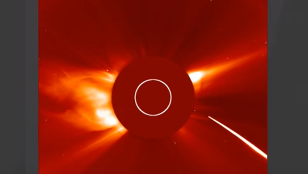 Star Wars: el Sol despedaza a cometa que lo ataca - Sputnik Mundo