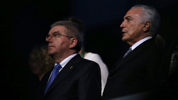 El presidente del Comité Olímpico Internacional, Thomas Bach y el presidente interino de Brasil, Michel Temer en la ceremonia de inauguracion de los Juegos Olímpicos de Río - Sputnik Mundo