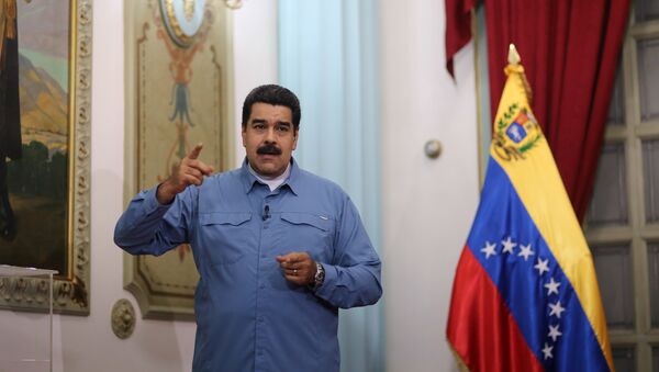 Venezuela's President Nicolas Maduro speaks during his weekly broadcast En contacto con Maduro  - Sputnik Mundo
