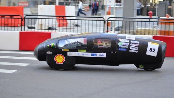 Estudiantes brasileños han desarrollado un prototipo de automóvil que puede superar los 300 km de distancia empleando únicamente un litro de etanol. - Sputnik Mundo