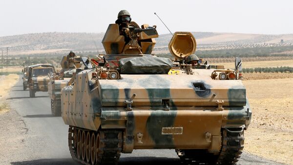 Los vehículos armados militares turcos en la frontera truco-siria (archivo) - Sputnik Mundo