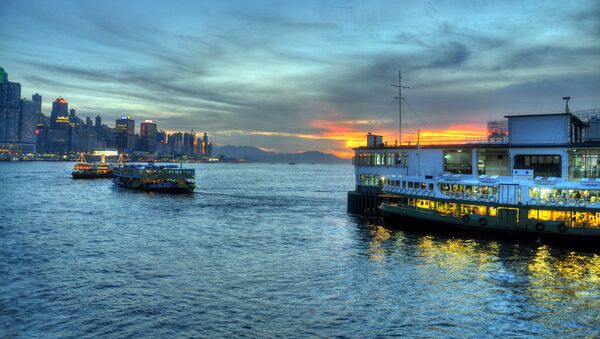 Ferry cerca de Hong Kong - Sputnik Mundo