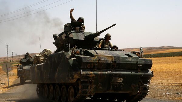 El tanque turco en la frontera turco-siria - Sputnik Mundo