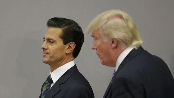 Presidente de México, Enrique Peña Nieto, y candidato a la presidencia de EEUU, Donald Trump (archivo) - Sputnik Mundo