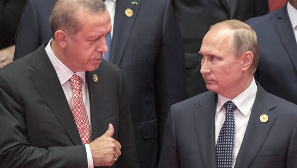 El presidente ruso, Vladimir Putin, con su homólogo turco, Recep Tayyip Erdogan (archivo) - Sputnik Mundo