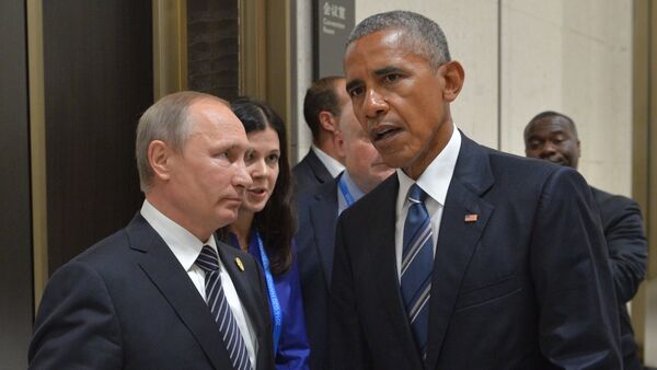 Presidente de Rusia, Vladímir Putin con su homólogo estadounidense, Barack Obama (archivo) - Sputnik Mundo