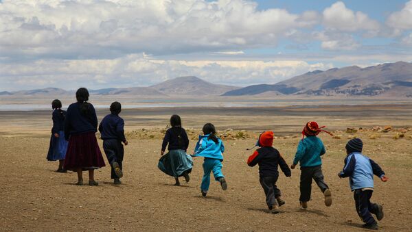 Niños bolivianos - Sputnik Mundo