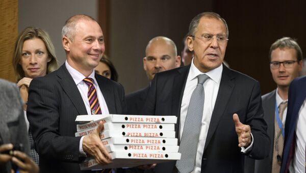 Pizza para los periodistas - Sputnik Mundo