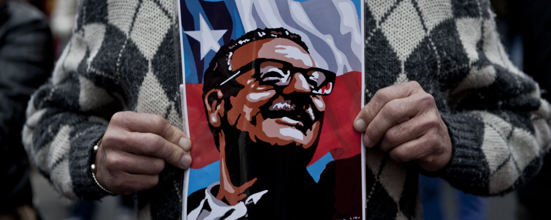 Cartel con la imagen de Salvador Allende, expresidente de Chile (1970-1973) - Sputnik Mundo, 1920, 12.09.2023