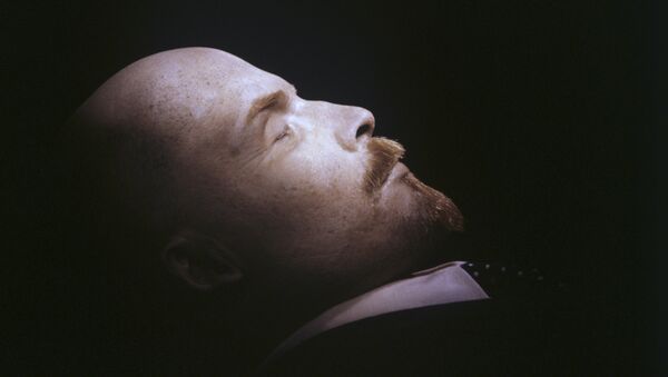 El cuerpo de Vladímir Lenin en el mausoleo - Sputnik Mundo