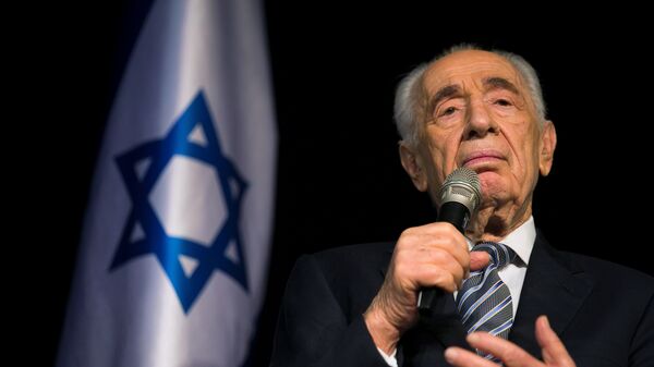 Israel's President Peres speaks to the media during a news conference in Sderot - Sputnik Mundo