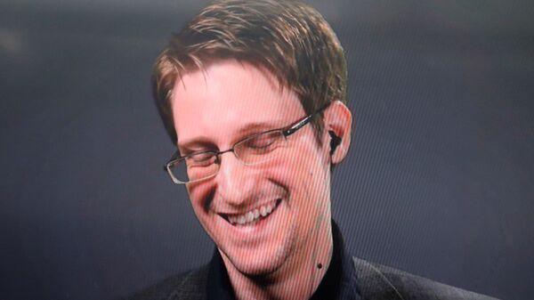 Edward Snowden, exanalista de la Agencia de Seguridad Nacional de EEUU - Sputnik Mundo