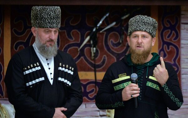 Ramzán Kadírov durante las celebraciones del Día de la Mujer Chechena - Sputnik Mundo