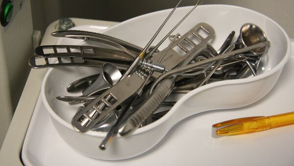 Instrumentos quirúrgicos - Sputnik Mundo
