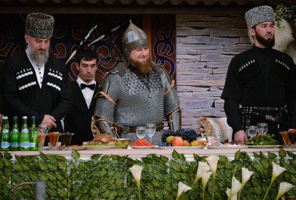 Ramzán Kadírov, durante el evento dedicado a la celebración del Día de la Mujer Chechena, en Grozni. - Sputnik Mundo