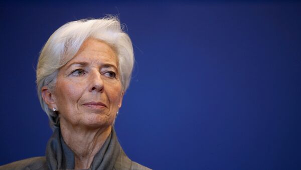 IMF Managing Director Christine Lagarde attends a news conference after a seminar on the international financial architecture in Paris, France, March 31, 2016 - Sputnik Mundo