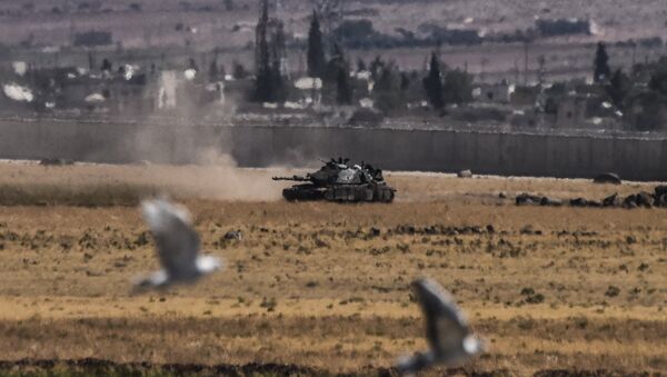 Un tanque turco vuelve de Siria (archivo) - Sputnik Mundo