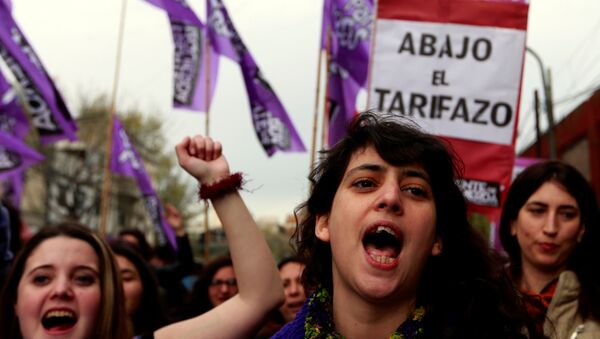 Una manifestación contra las políticas del Gobierno argentino en Buenos Aires - Sputnik Mundo