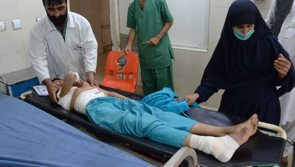 Un joven herido tras el ataque del dron estadounidense en la provincia afgana de Nangarhar, el 28 de septiembre - Sputnik Mundo